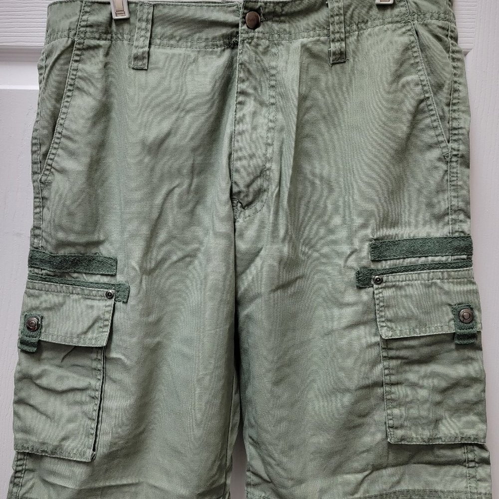 LR Scoop Green Cargo Short 32